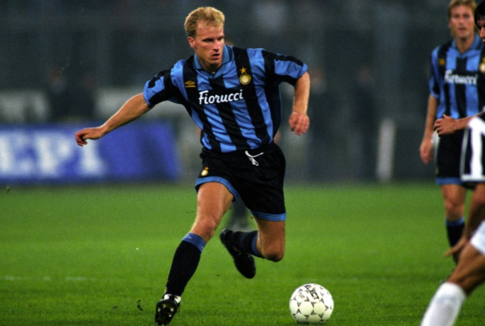 足球名人堂(2):冰王子-博格坎普(dennis bergkamp)