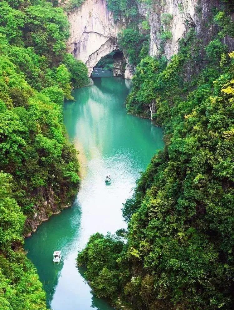 中国旅游日丨绥阳:景区旅游持续升温 游客尽享"足金"体验