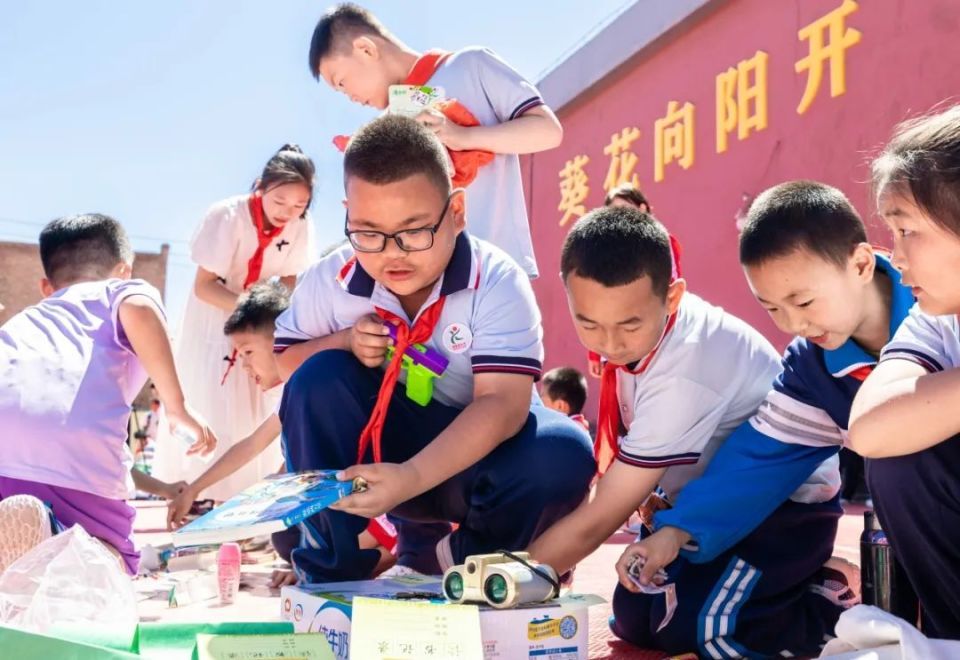 多彩活动庆"六一 欢声笑语悦童心