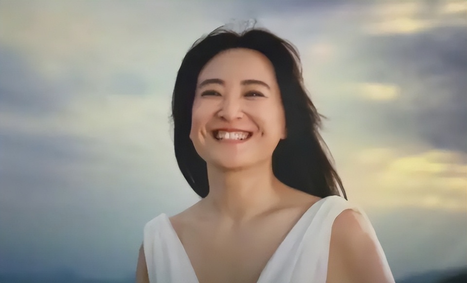 姚安娜力压贾玲,成今年年初"最火演员"_腾讯新闻