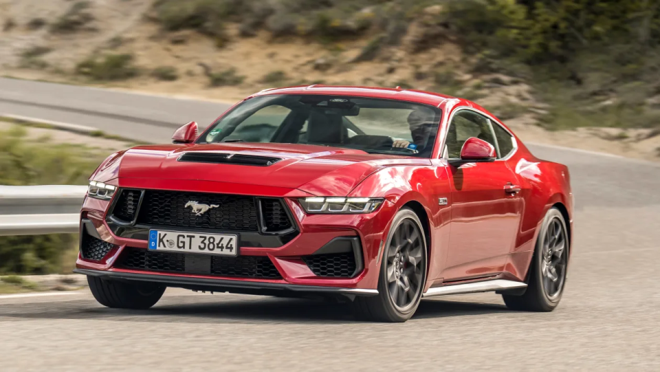 搭载5.0升v8低功率发动机,全新福特mustang gt实车图发布