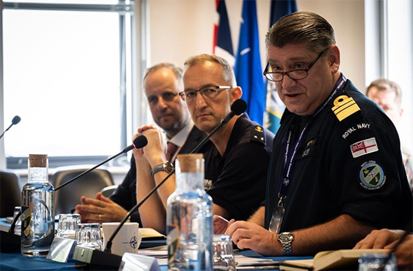 �Ͷ���˹��־�ս����Լ�߹٣����Ǵ���