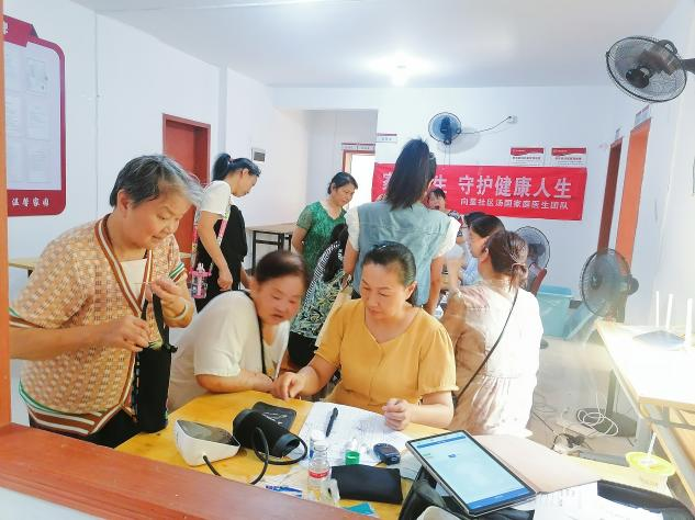 长沙县泉塘街道社区卫生服务中心:顺时养生 冬病夏治