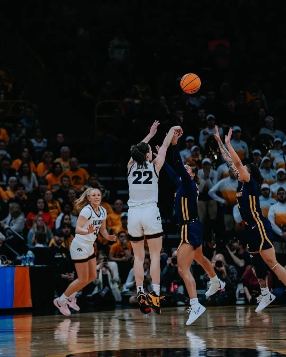 完爆nba总决赛!全世界最火的女球员_腾讯新闻