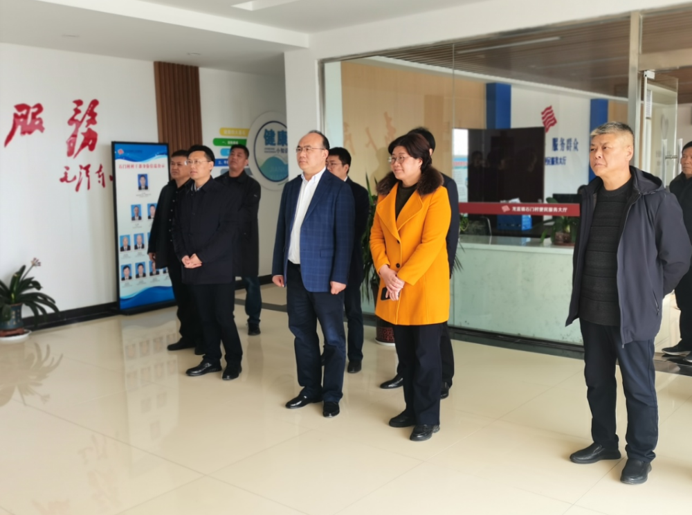 陈凤调研全市乡村振兴系统重点工作