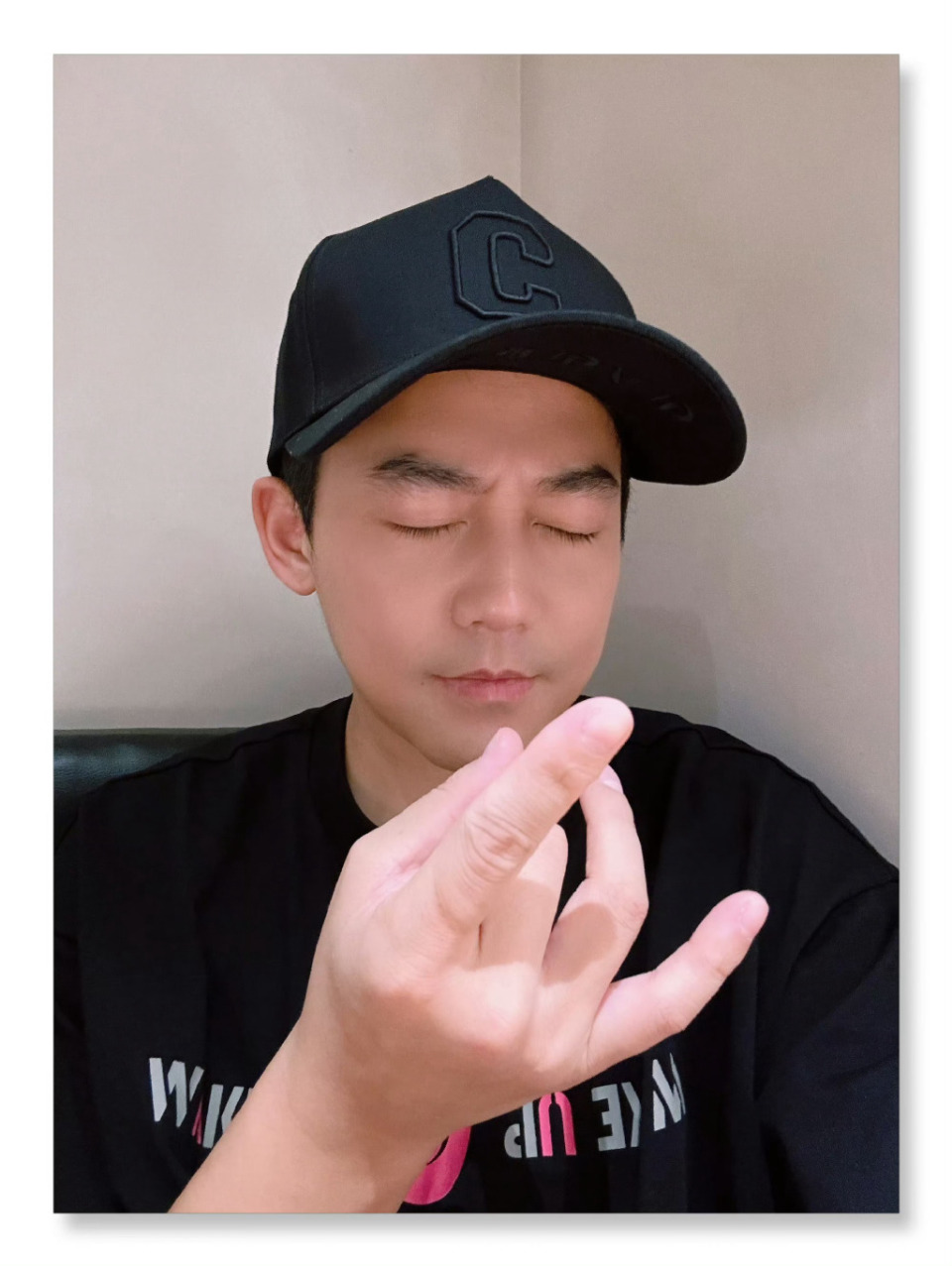 苏醒“悍跳”预言家：C位会是楚生-腾讯新闻