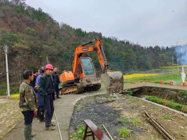 红网时刻怀化6月5日讯(通讯员 黄思敏)"作为田家坪村的一分子,助力