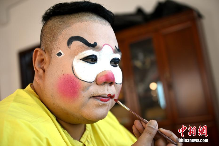 【图片故事】高甲戏：“丑”中见美 妙趣横生_腾讯新闻