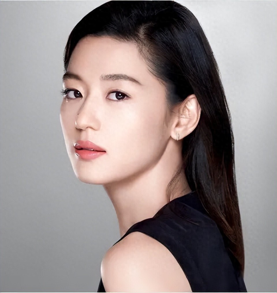 知名女星全智贤被曝追缴2000多万韩元税款，经纪公司回应：无违法行为-腾讯新闻