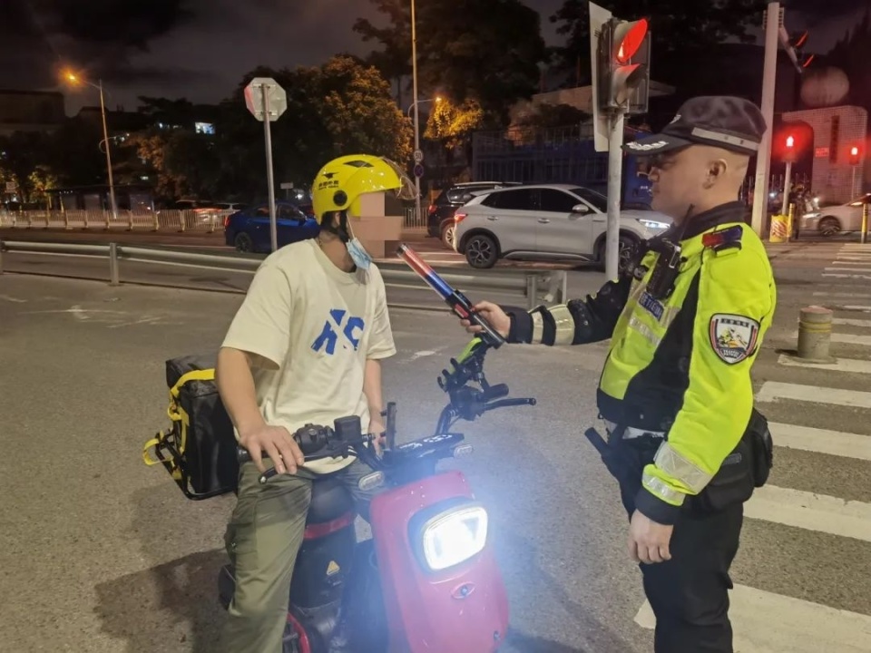 深圳交警持续开展 "猎虎行动",严查酒驾,醉驾交通