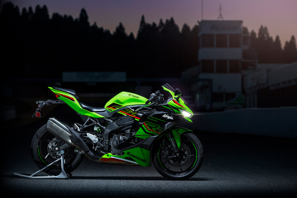 国内唯一在售四缸仿赛川崎ZX6R（636）发布售价10.98万-腾讯新闻