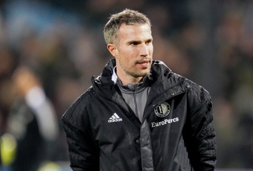 荷媒范佩西与海伦芬进行了会谈下赛季可能担任球队主帅