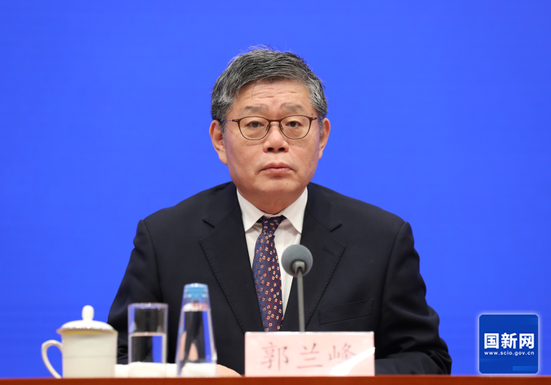 搬迁到雄安郭兰峰介绍,下一个十年,将围绕解决北京"大城市病"的问题