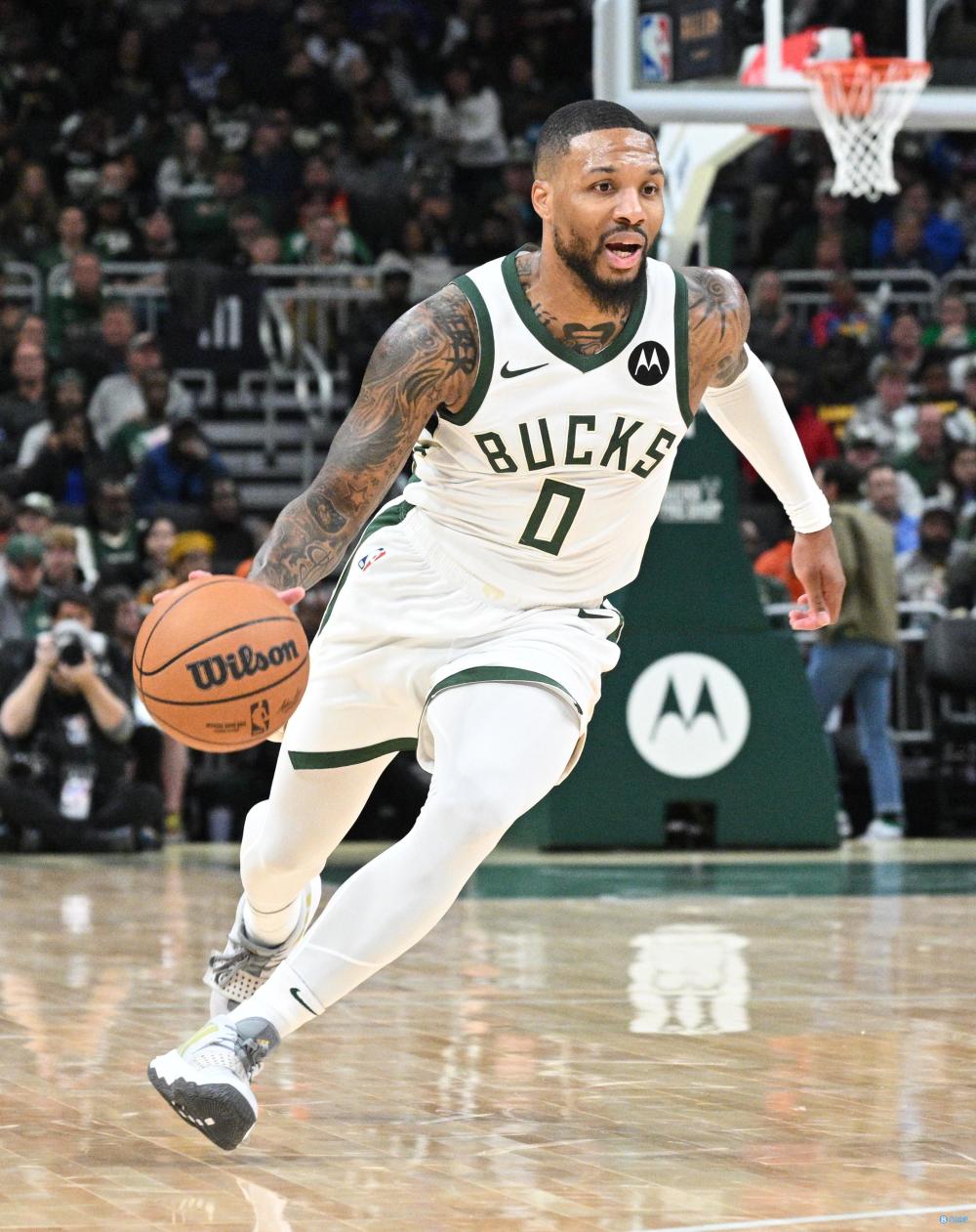 利拉德19投11中 砍下全场最高39分11助攻外加5板3断