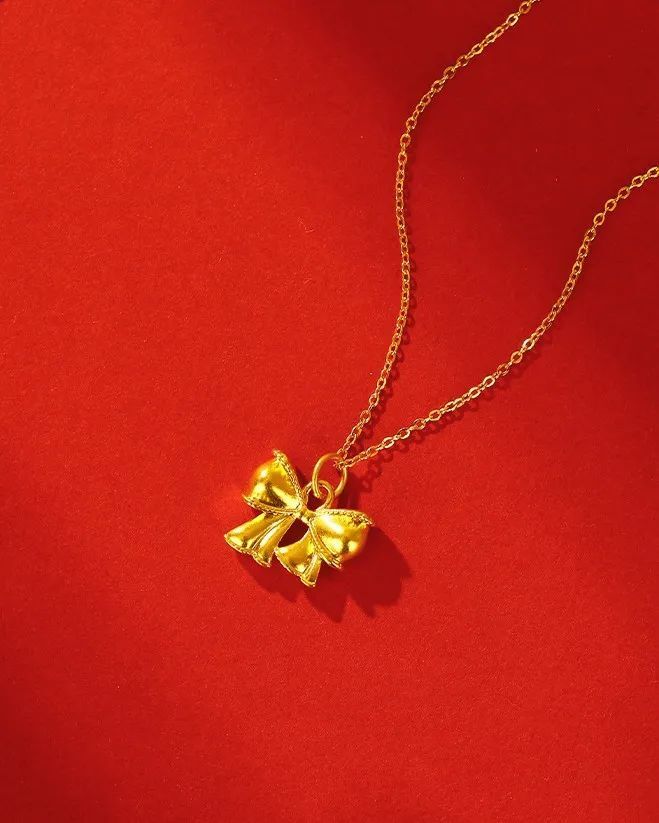 百元抢周六福黄金金吊坠!多种款式,七夕礼物首选!