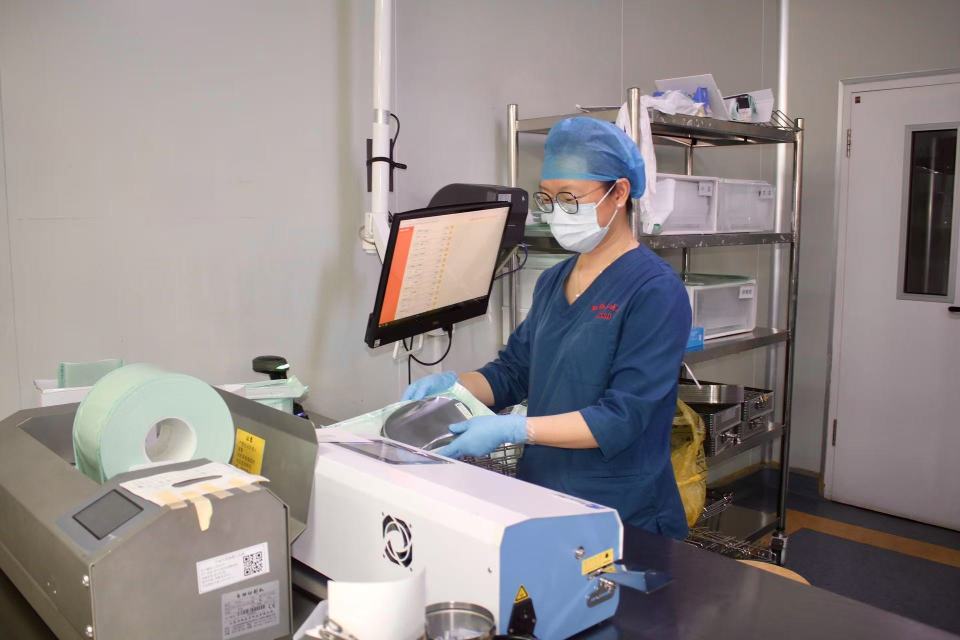 清创包怎么包护士节丨这个科室的护士每天制作超千个“安心包”，用“任意门”送往全院_https://www.jmylbn.com_新闻资讯_第5张