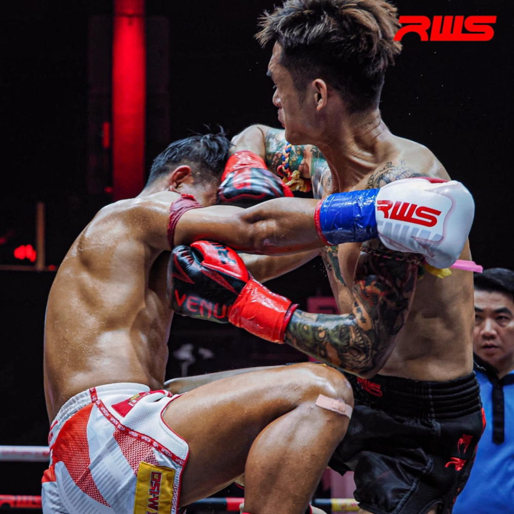 参加了多场麻绳泰拳赛和缅甸拳赛,更是与这几大拳种的多位顶尖高手都