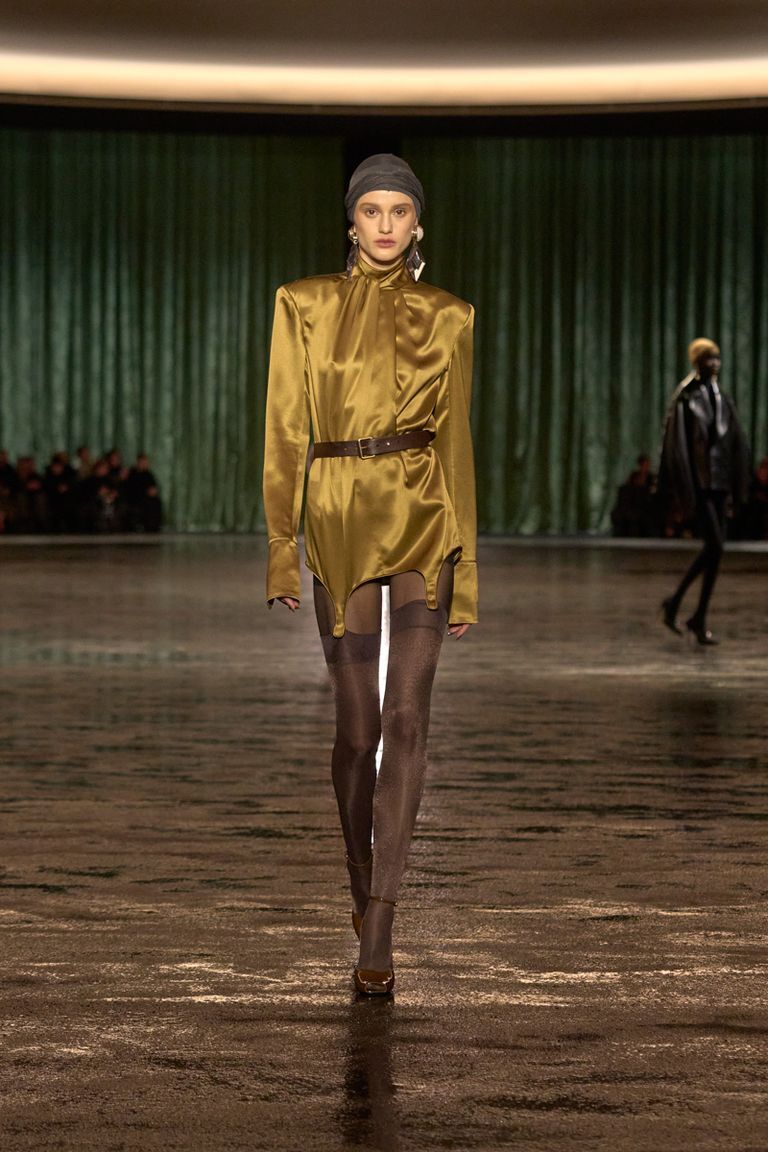 saint laurent圣罗兰 2024冬季女装系列_腾讯新闻