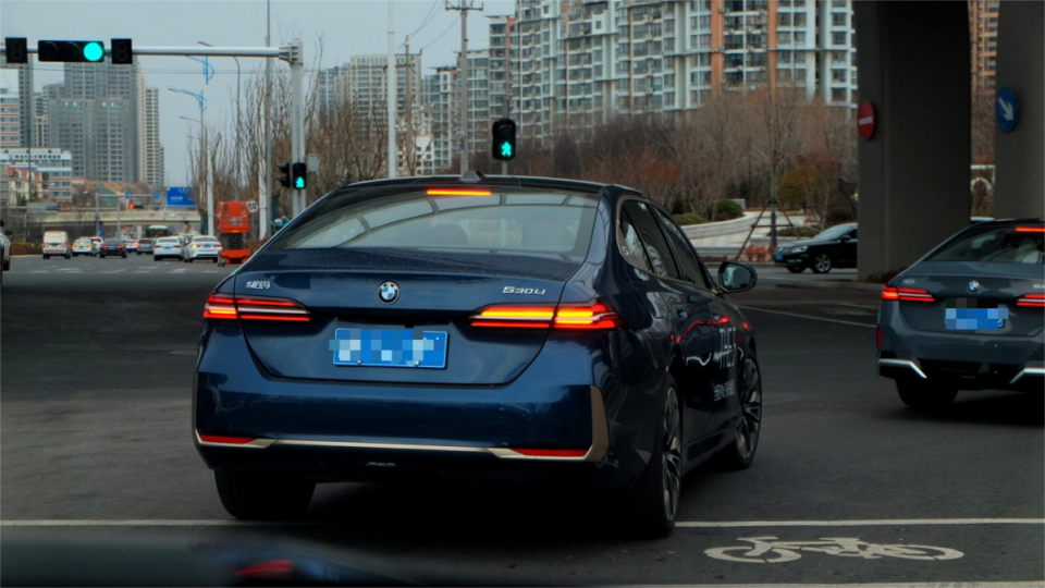 试驾全新bmw 530li:对驾驶的追求,从来不是一句空话_腾讯新闻