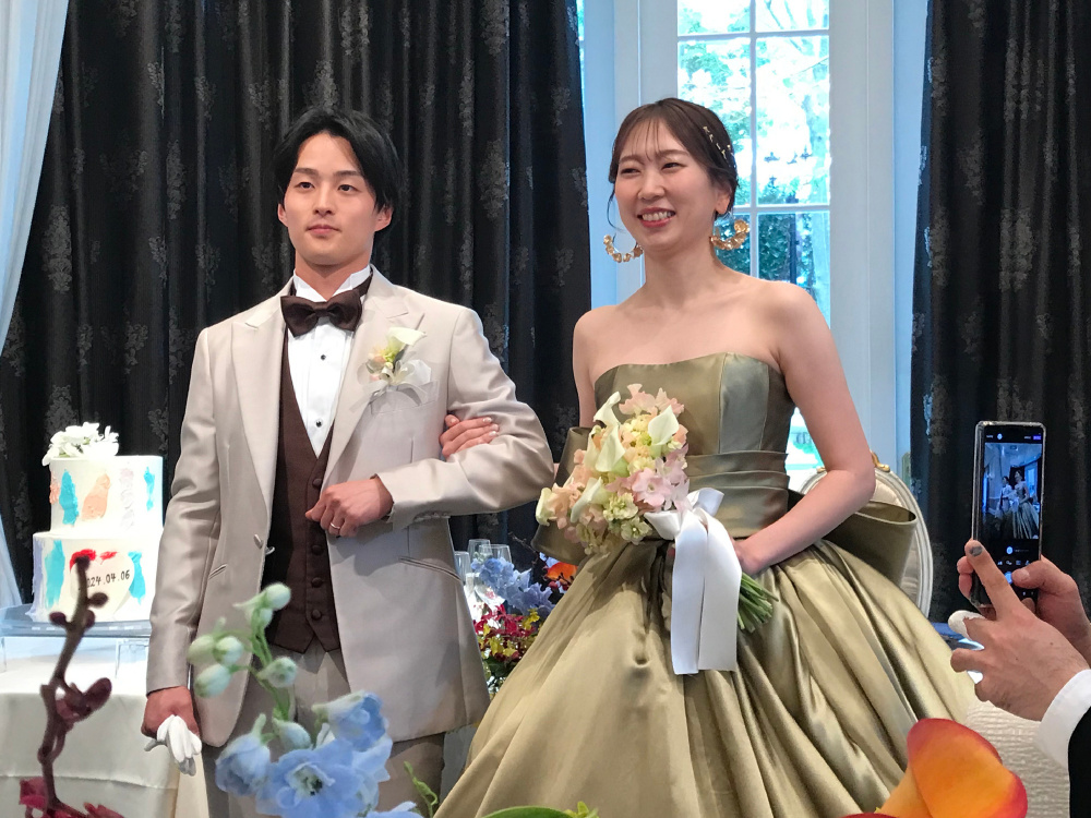 24岁乒乓球名将大婚因破樊振东纪录一战成名奥运冠军到场观礼