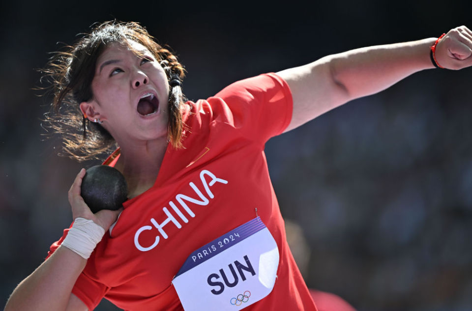 巩立姣和宋佳媛晋级巴黎奥运会女子铅球决赛