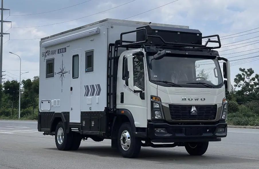 11月10日成都房车展,鑫领航豪沃轻卡房车亮相,价格仅30万左右_腾讯