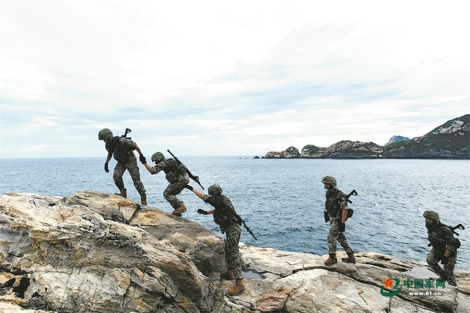 探访陆军某旅海防模范连感受新时代官兵的海防情怀