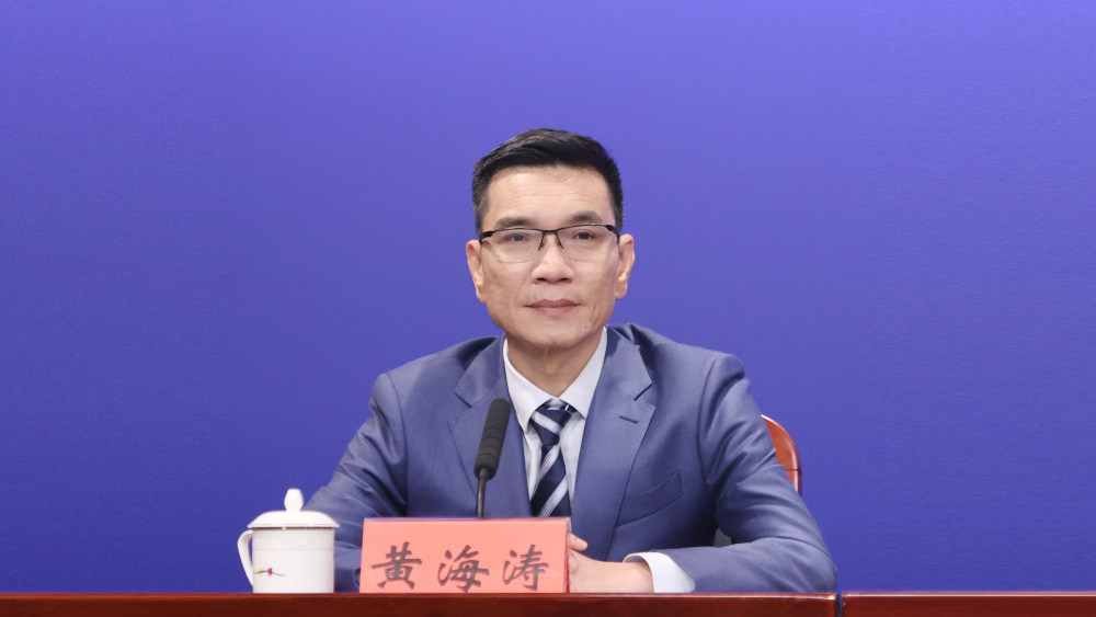 黄海涛介绍,经统计,骑行道建设将涉及64条河道,13座水库,52公里海堤