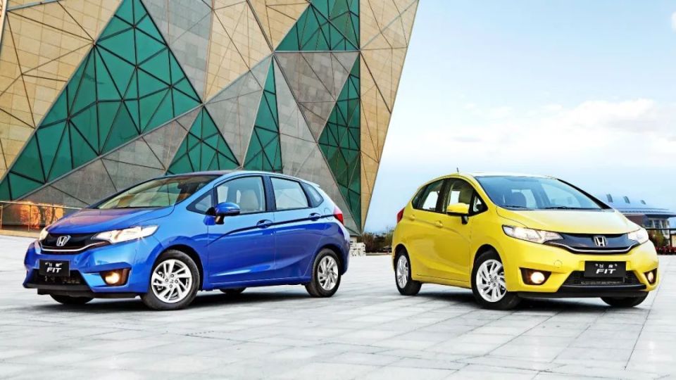 两箱轿车国产品牌车型