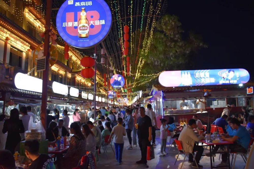 国家级旅游休闲街区黄河湾步行街内蒙古西部唯一的仿古建筑步行街