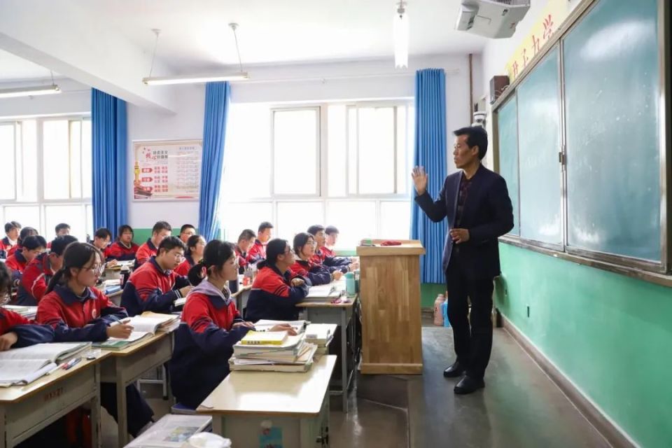 劳模风采|姚映江:做一名"四有"好老师