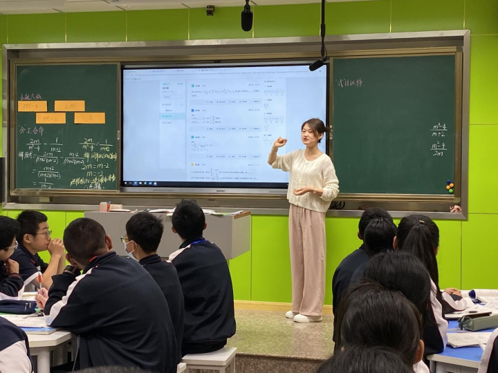 符合学校特色的作业应用模式,帮助学生作业提交,老师作业批改更加便捷