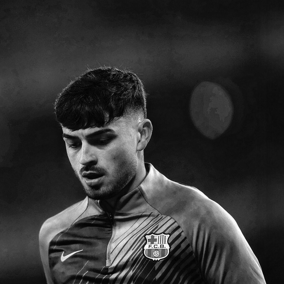 佩德里在社交媒体上写道:"停下来并重新开始,经过所