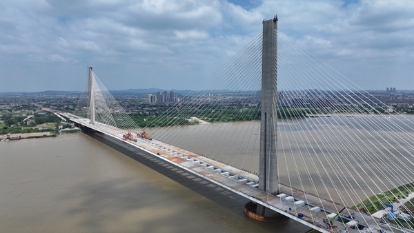 图说:湖南湘潭杨梅洲大桥 来源/采访对象提供新民晚报讯(通讯员 何宝