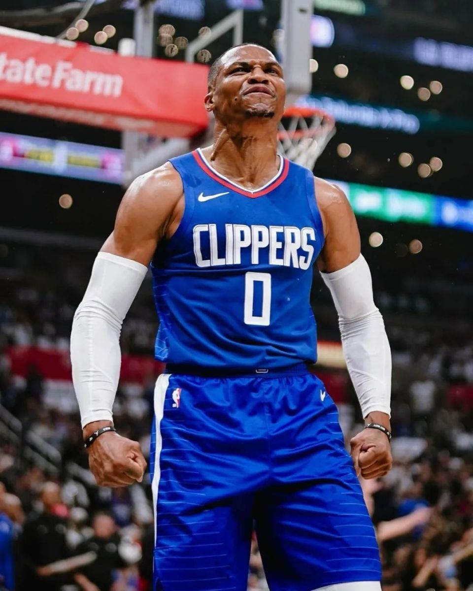 末节6中5打爆东契奇!快船决定弃用哈登_腾讯新闻