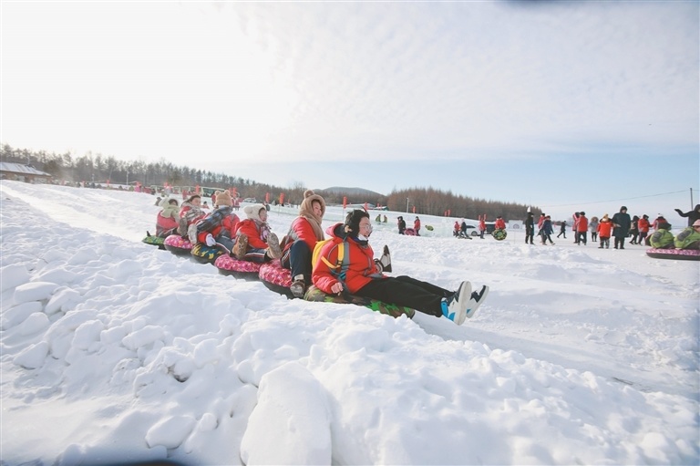 这个冰雪季 更多游客记住了多彩双鸭山_腾讯新闻