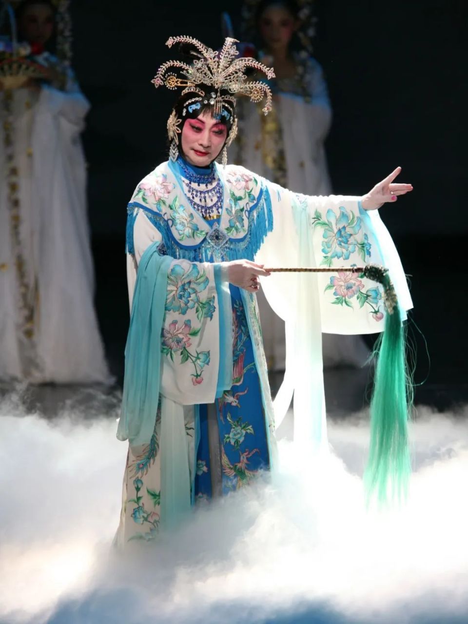 今晚19:30,史依弘主演上海京剧院新版京剧《大唐贵妃》线上首播