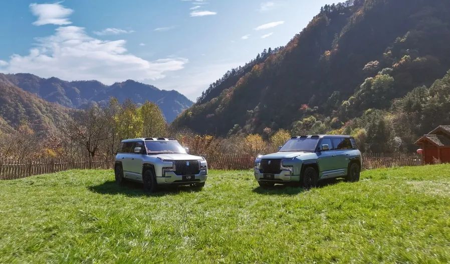 首次开百万豪车越野仰望u8有多强