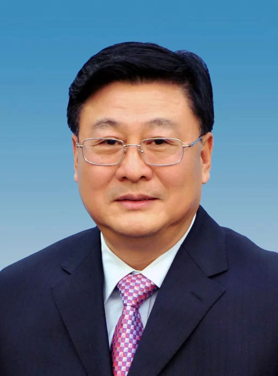 魏山忠简历2019年2月至今任自然资源部党组成员,国家自然资源副总督察