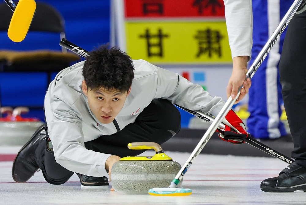 平昌冬奥会冰壶图片