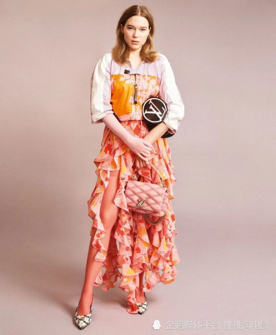 法国女星蕾雅·赛杜全新时尚大片,变身冷面酷姐又飒又美_腾讯新闻