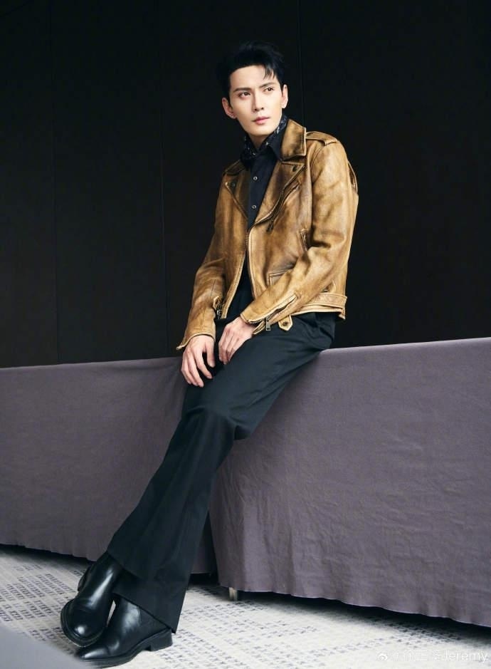 《爱情睡醒了》《独孤天下》男演员徐正溪突然官宣退圈:告别演员岗位