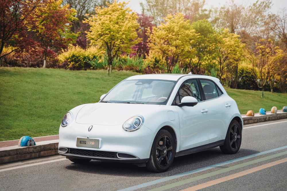 暴雨遮挡视线?2024款欧拉好猫一车全解决!