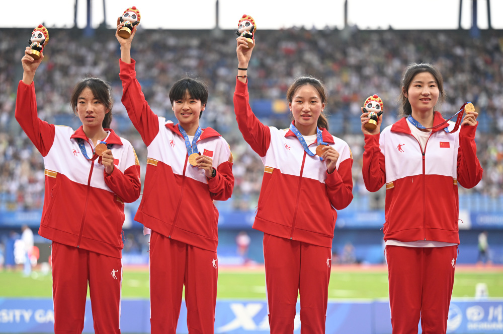 成都大运会田径女子20公里竞走团体决赛中国队夺冠2