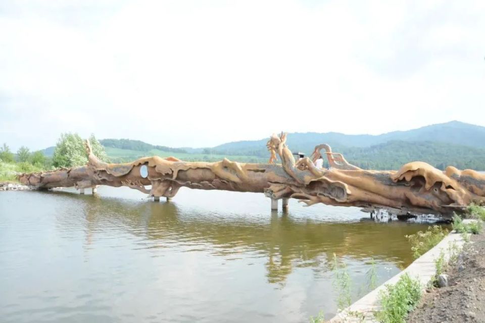 向22℃的夏天出发——白山