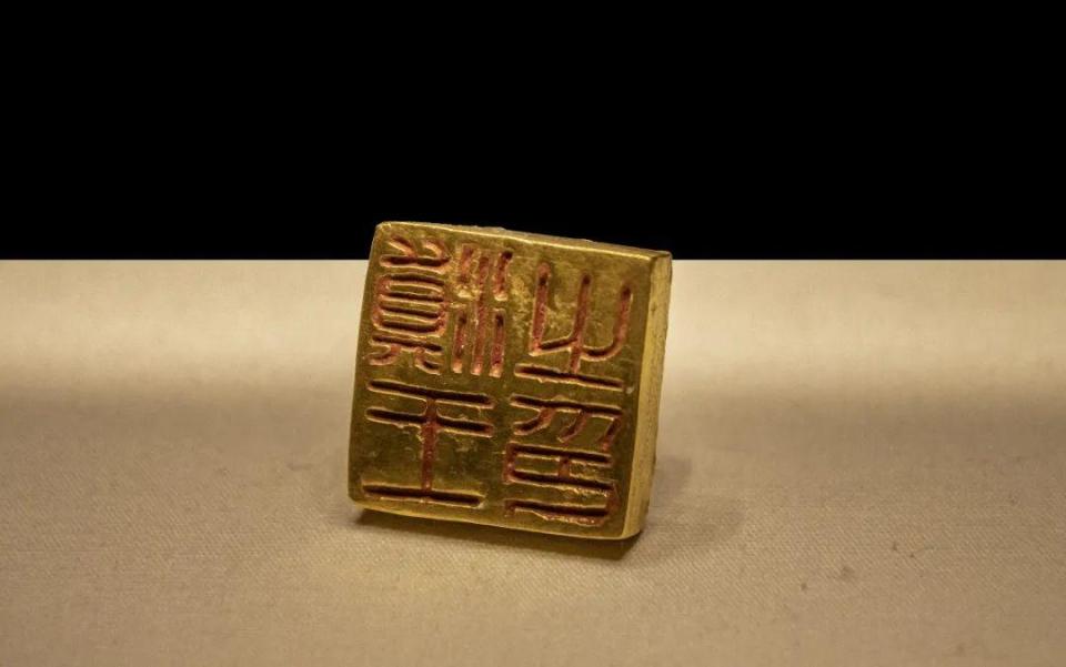 女娲、伏羲等中国神话始祖，为啥都长着蛇身子？_腾讯新闻