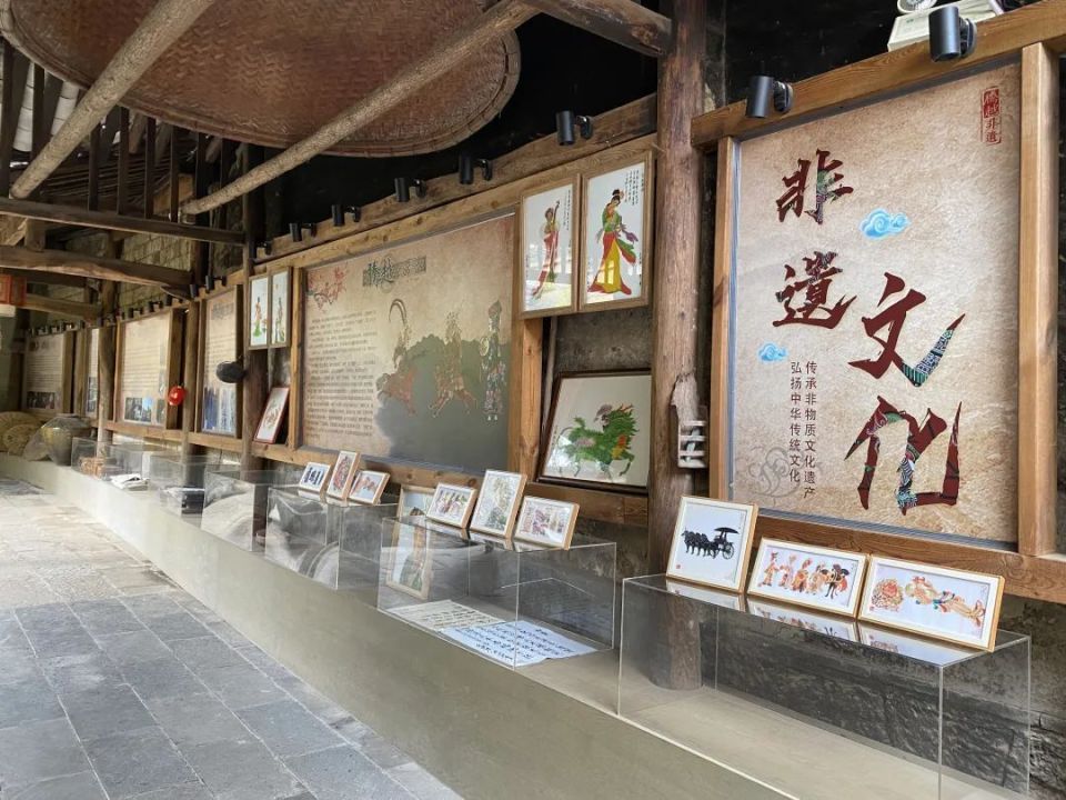 西源董官村：游腾冲必打卡的古村落，600多年历史_腾讯新闻