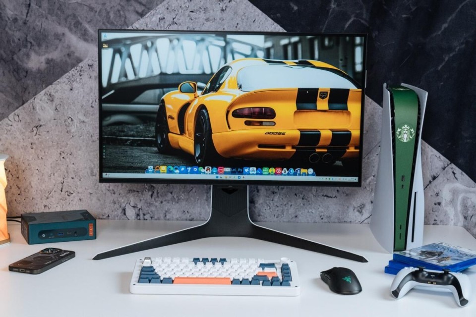 这款实力强劲的直屏miniled电竞显示器给你答案:雷鸟u8_腾讯新闻