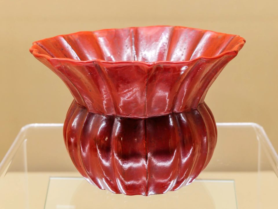 一色素漆，勾勒宋元器物的风雅，上博“红翠斗芳菲”特展全纪录：素影清晖
