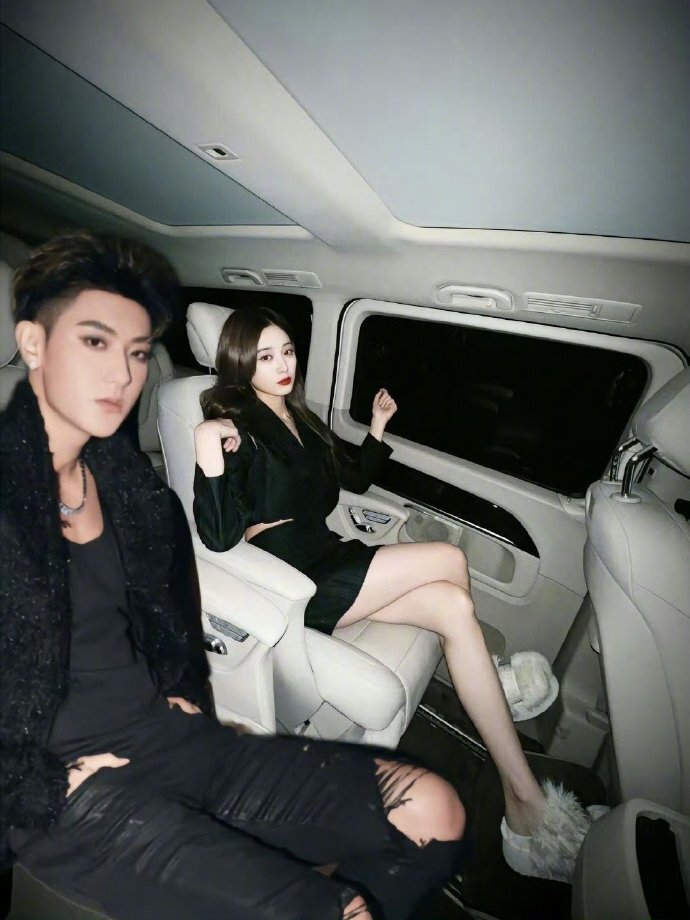 黄子韬方回应"求婚"传闻:私人事情,不方便回应